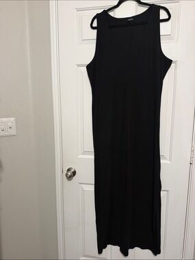 torrid Black V-Neck maxi dress